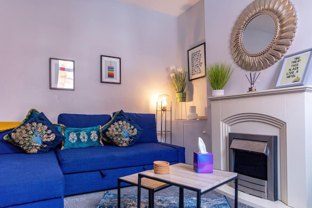 Glasswing Stays Liquorice Lodge Castleford Extérieur photo